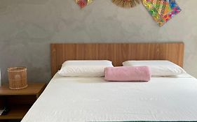 Nareia Casa Milagres